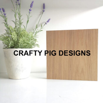 19mm Freestanding Oak Veneer Plaque ( 25cm x 25cm)